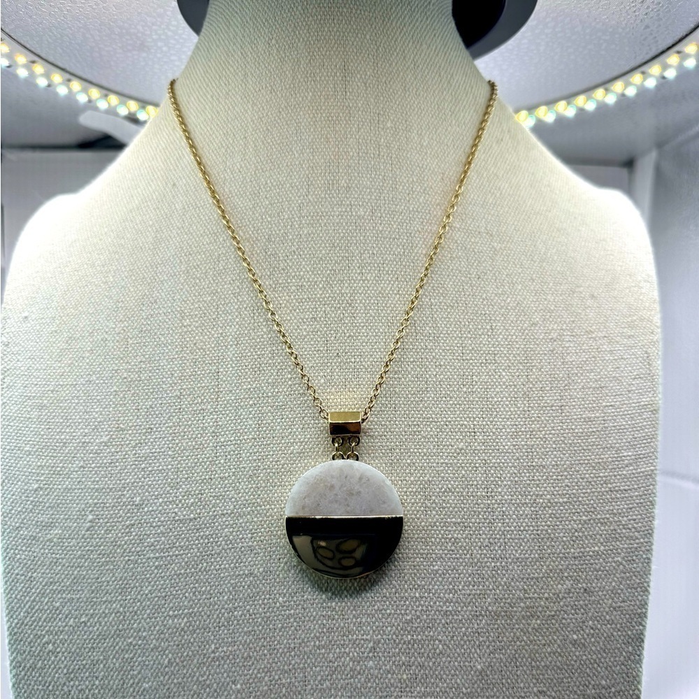 Lane Bryant Gold‎ Tone Necklace with Marble/Gold Tone Pendant